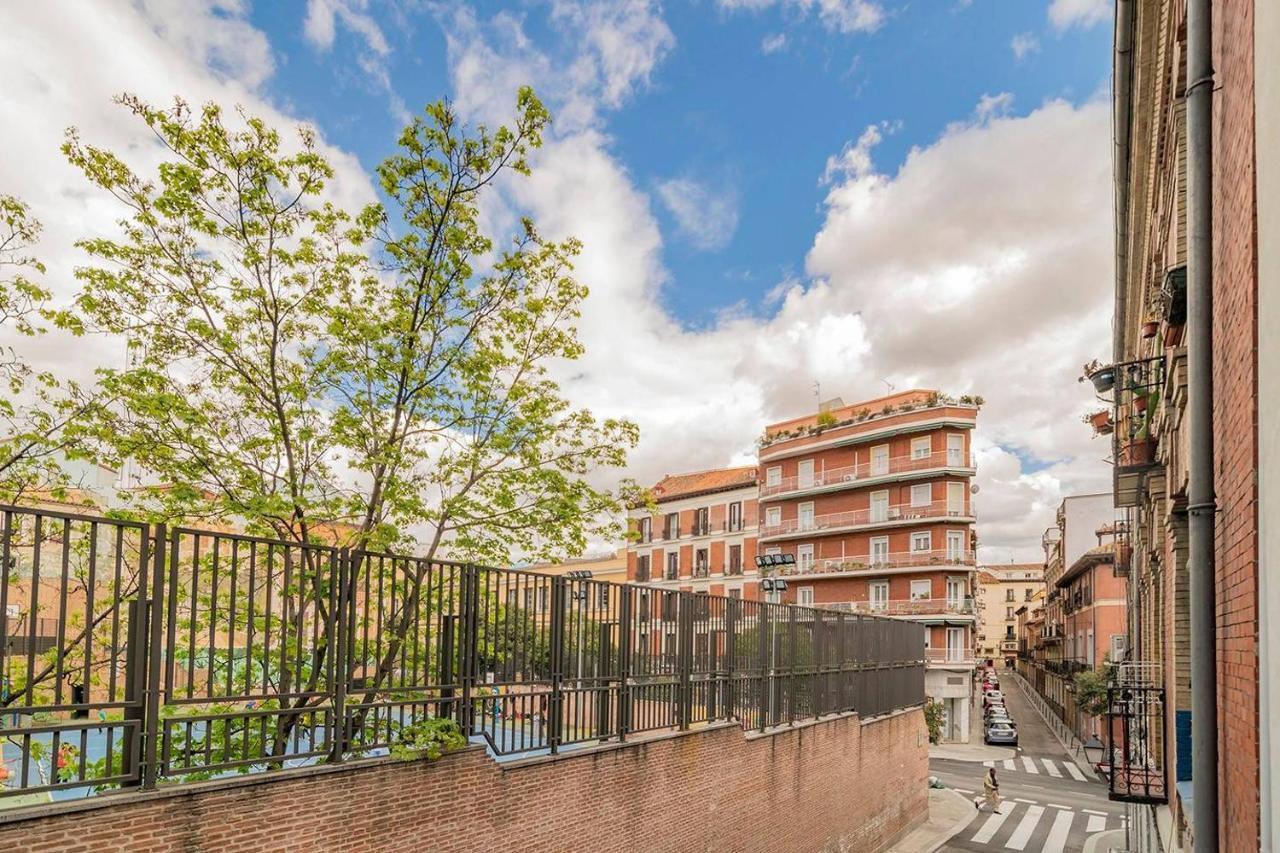 Apartment With Balconies In La Latina By Batuecas مدريد المظهر الخارجي الصورة