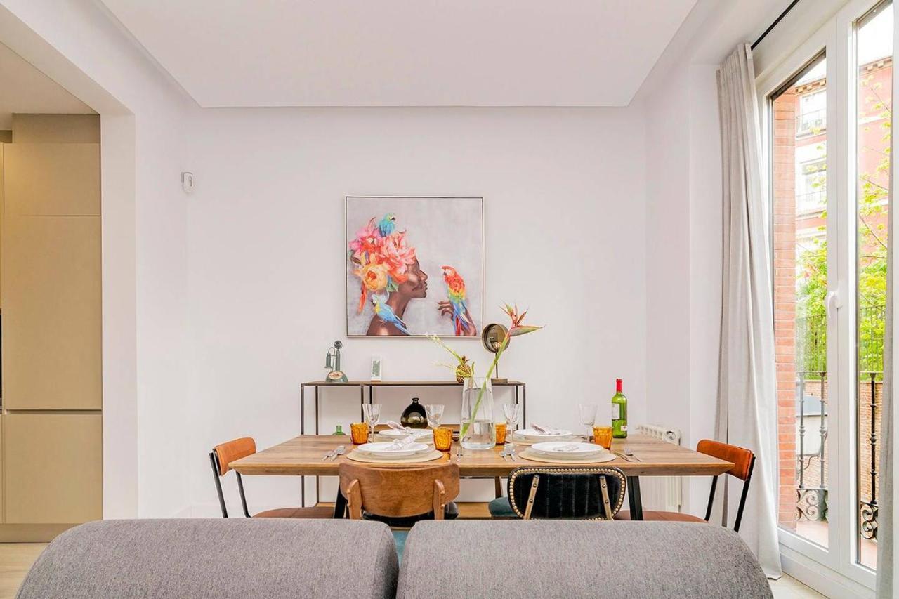 Apartment With Balconies In La Latina By Batuecas مدريد المظهر الخارجي الصورة