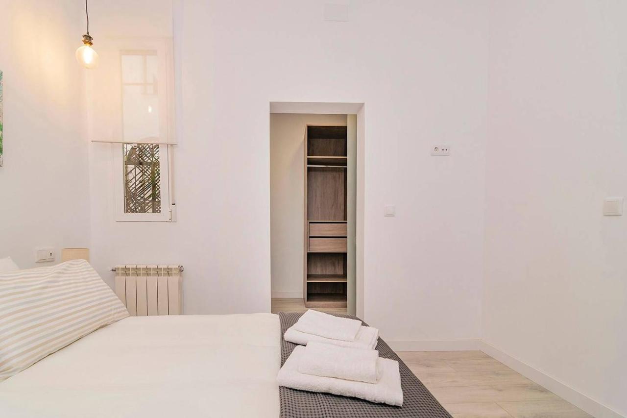 Apartment With Balconies In La Latina By Batuecas مدريد المظهر الخارجي الصورة