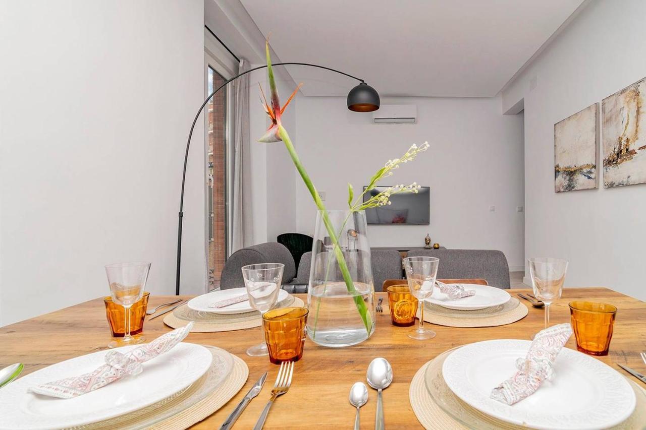 Apartment With Balconies In La Latina By Batuecas مدريد المظهر الخارجي الصورة